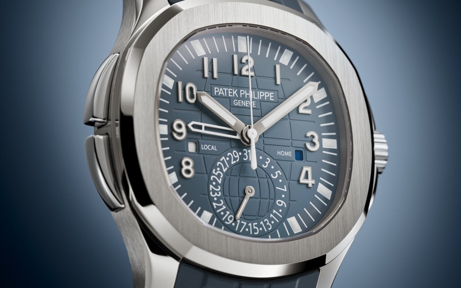 Patek Philippe Aquanaut Travel Time 40.8mm