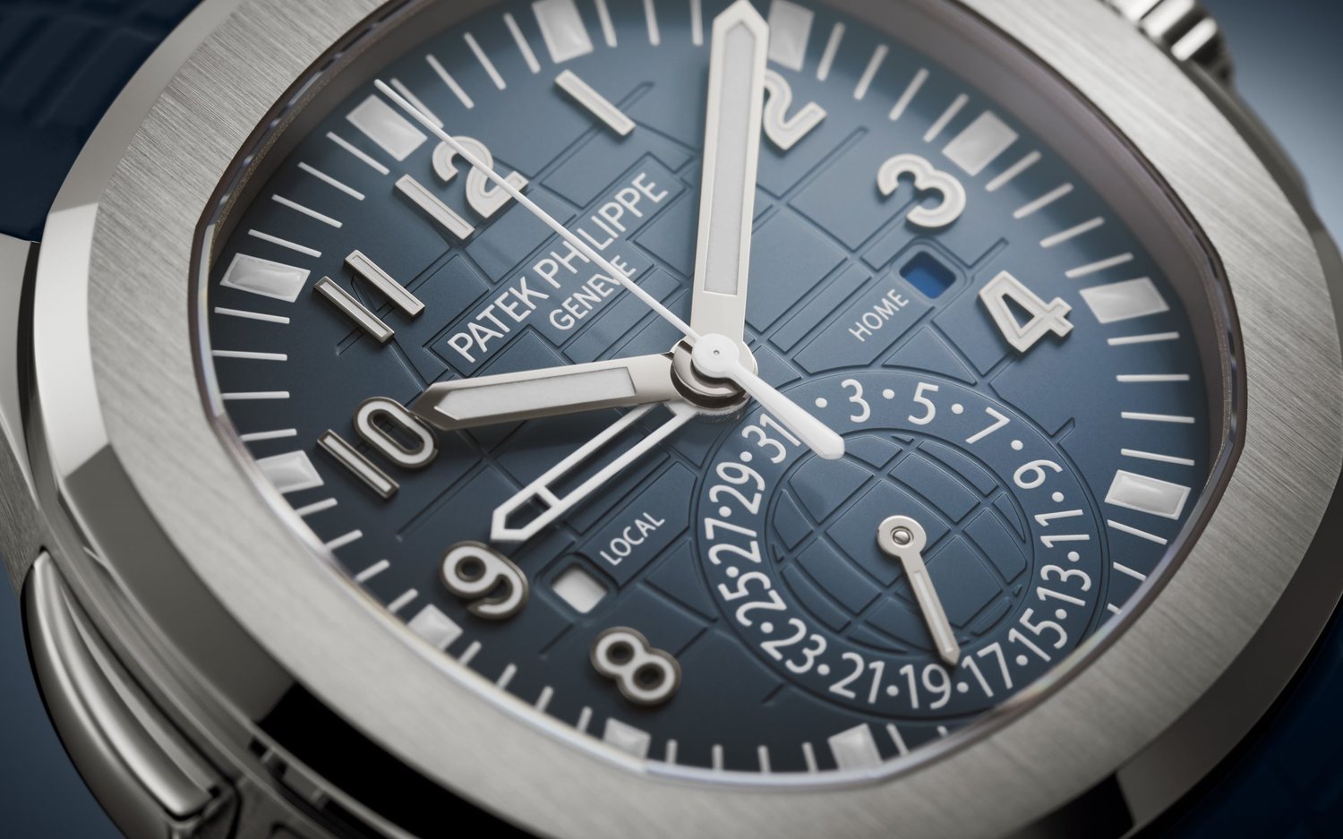 Patek Philippe Aquanaut Travel Time 40.8mm